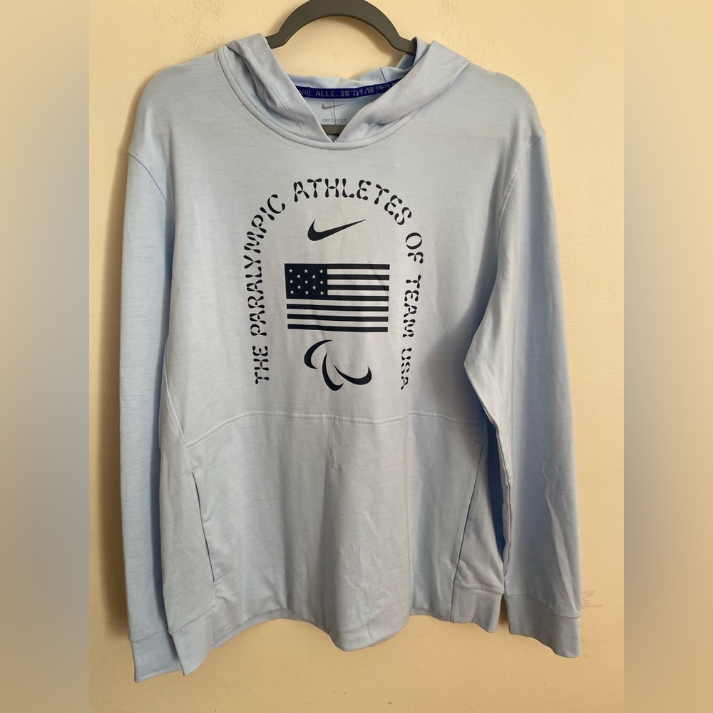 New NWT Nike USA Restore Men's Nike Dri-FIT Yoga Lightweight Hoodie Medium